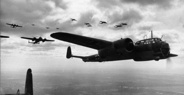 Bundesarchiv_Bild_101I-341-0456-04_Frankreich_Flugzeuge_Dornier_Do_17